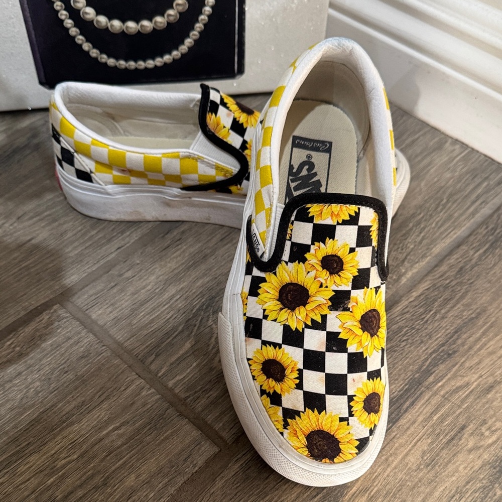 🌻vans sunflowers slip on platforms
